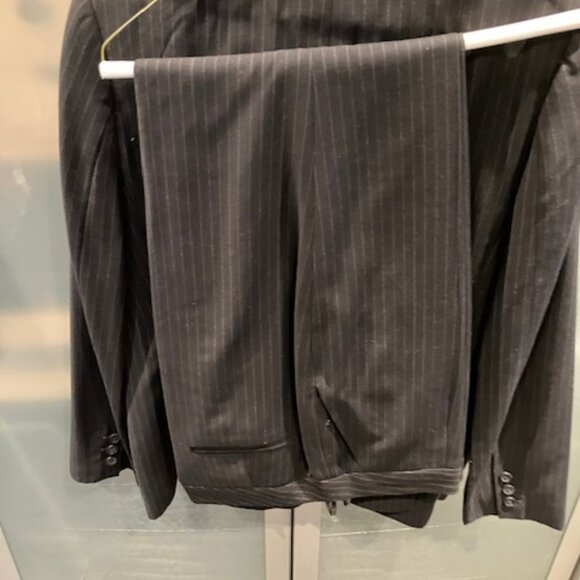 Calvin Klein Pant Suit -Lined - Pin Stripe Navy -size 10 - Picture 3 of 4